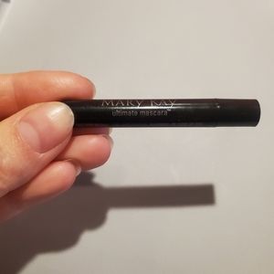 FREE WITH BUNDLE Mary Kay ultimate mascara sample